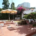 Lägenhetshotell Mirachoro 3*