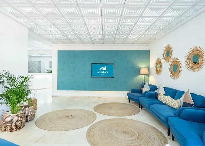 Aparthotel Mirachoro 3*